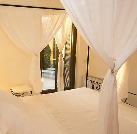 Cala D'aspide Santa Caterina (Apulia)